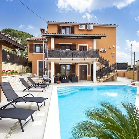 Villa Vita In Porec - Haus Fuer 6-8 Personen Kaštelir Εξωτερικό φωτογραφία